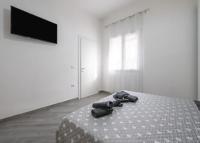 Casa Claudia * 阿塞米尼